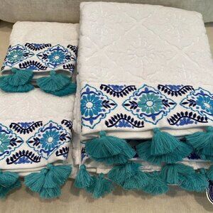 4 Pc Towel Luxury Designer Turkish Cotton Embroidered White Blue Hand Bath Guest